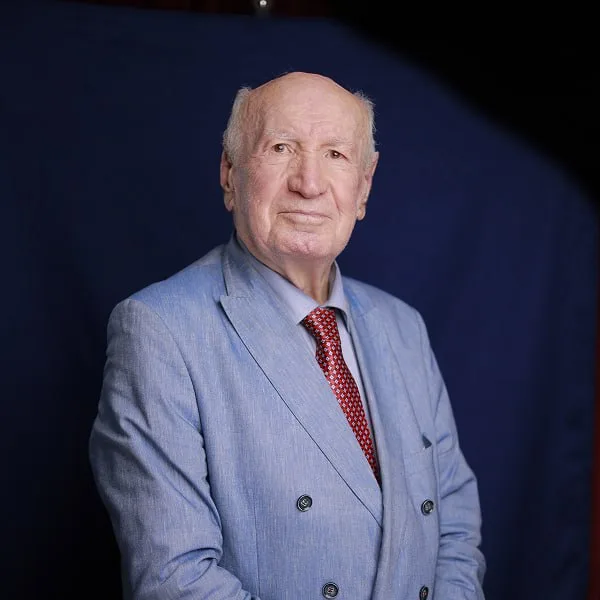 دکتر حسنزاد